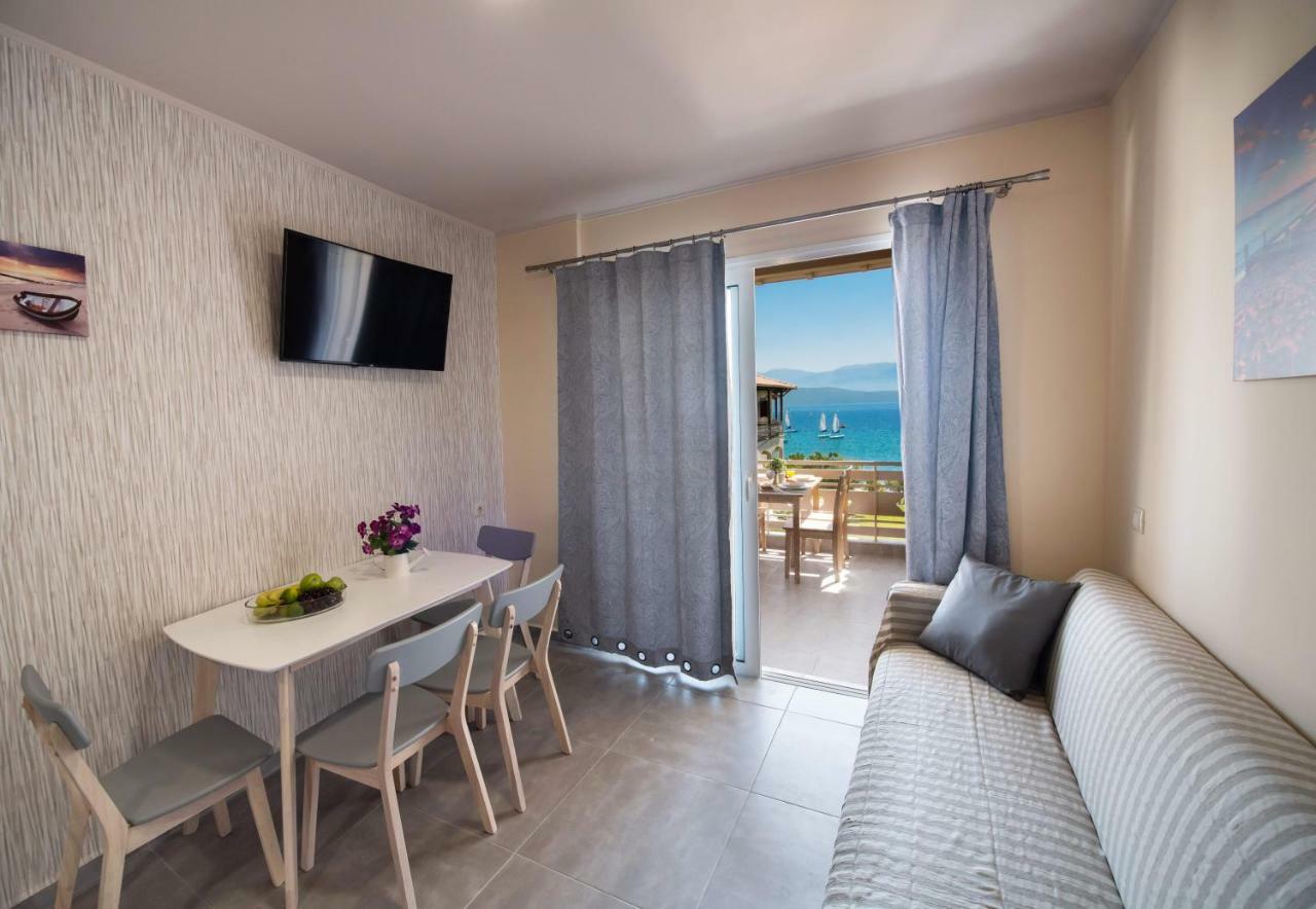 Апартаменты Ifi Sea House Никиана Экстерьер фото